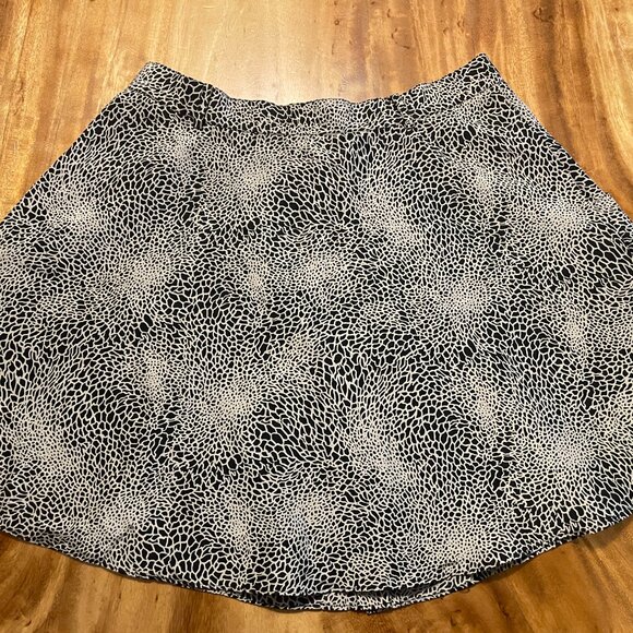 Club Monaco Animal Print Skirt Size 4 - Picture 3 of 3